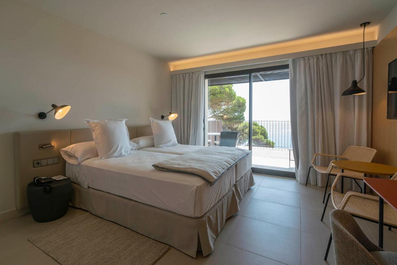 Parador De Aiguablava Fornells  Exterior photo