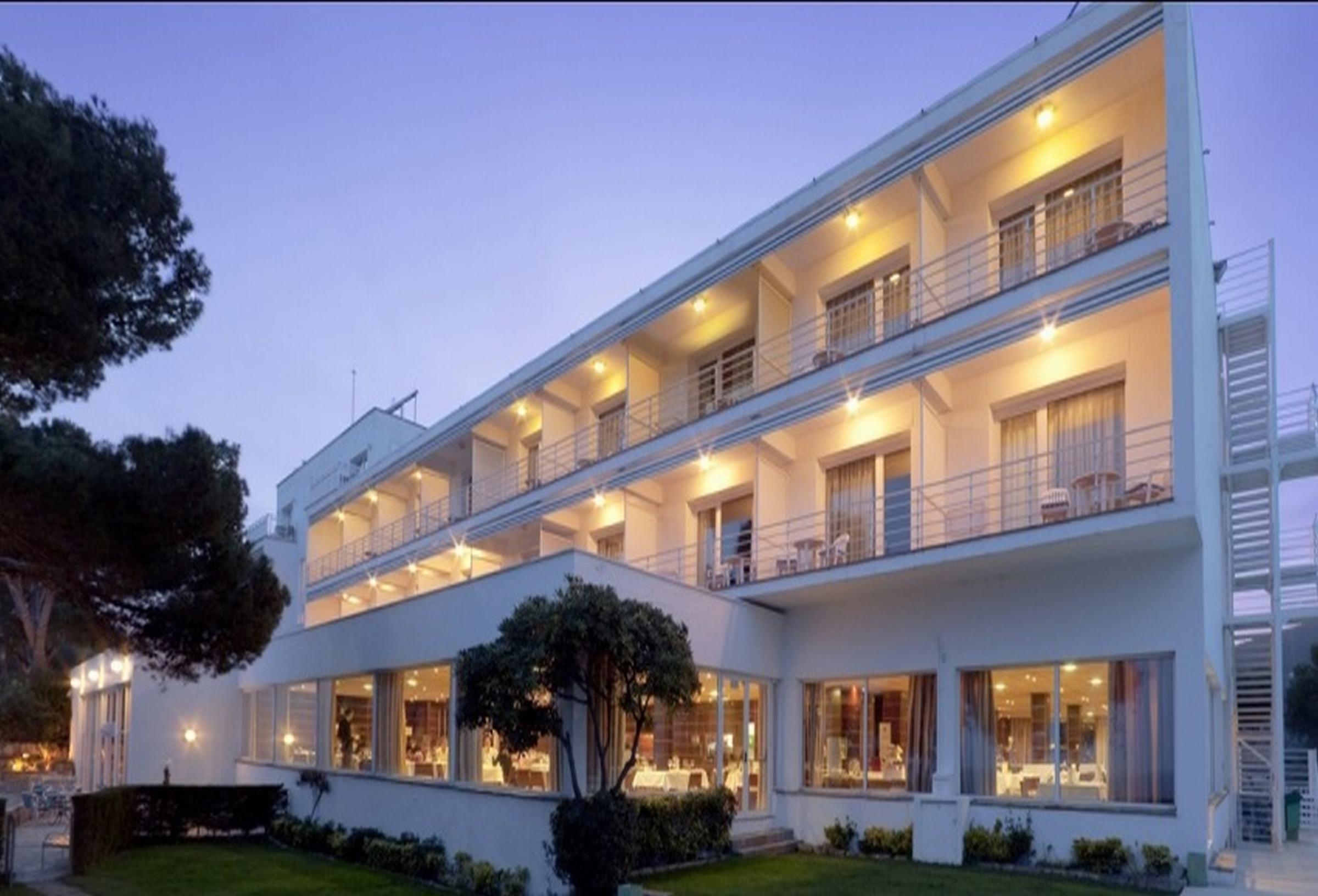Parador De Aiguablava Fornells  Exterior photo
